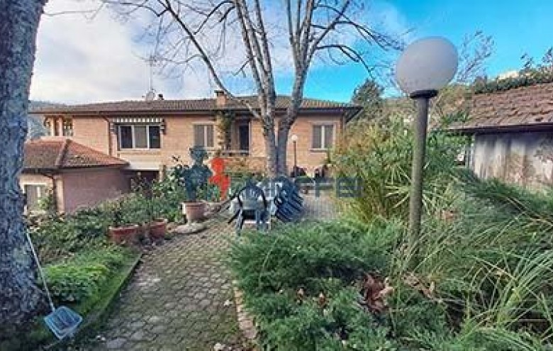 Villa singola in vendita a Massarosa