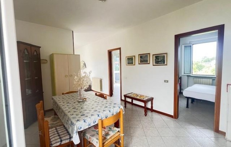 Bifamiliare in vendita a Massa