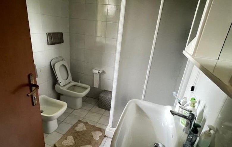 Bifamiliare in vendita a Massa