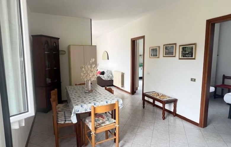 Bifamiliare in vendita a Massa