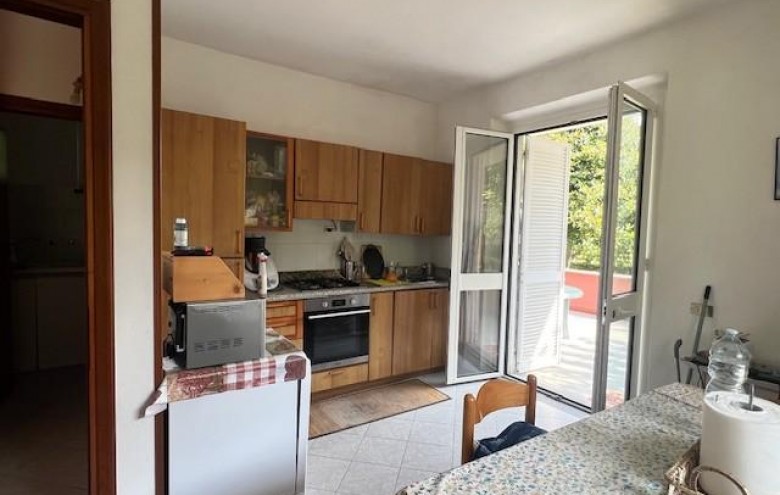 Bifamiliare in vendita a Massa