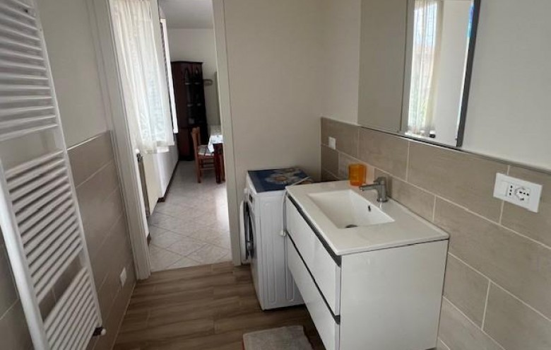 Bifamiliare in vendita a Massa