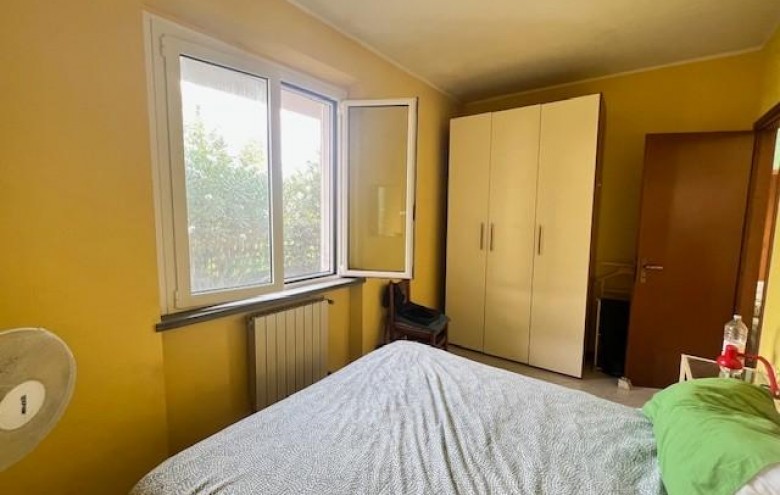 Bifamiliare in vendita a Massa