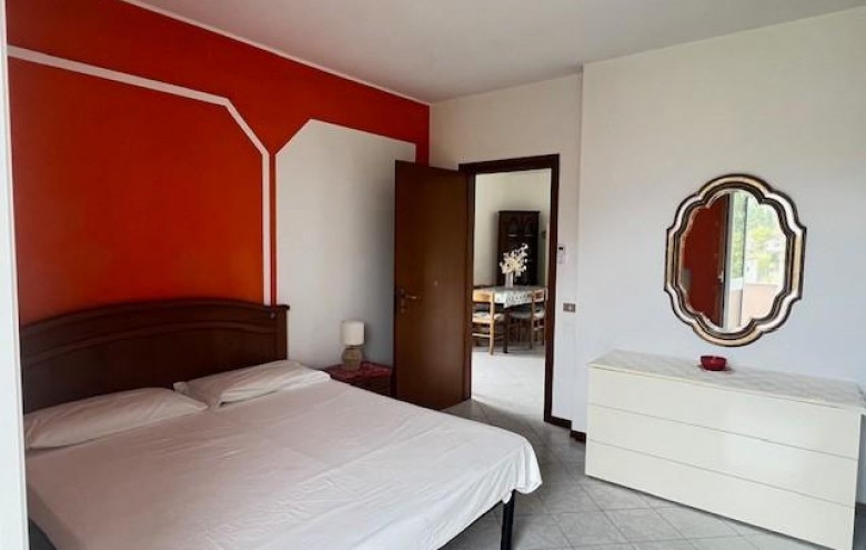 Bifamiliare in vendita a Massa