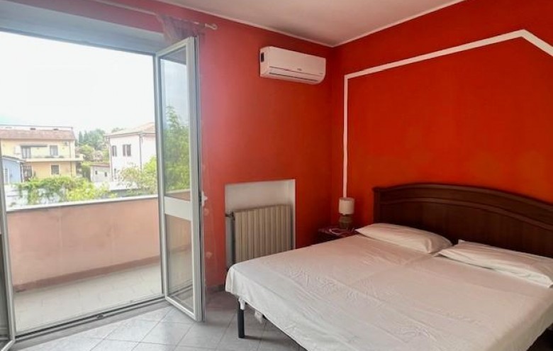 Bifamiliare in vendita a Massa