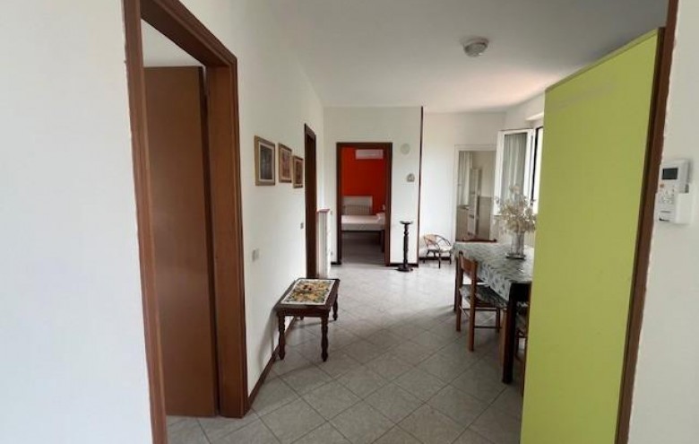 Bifamiliare in vendita a Massa