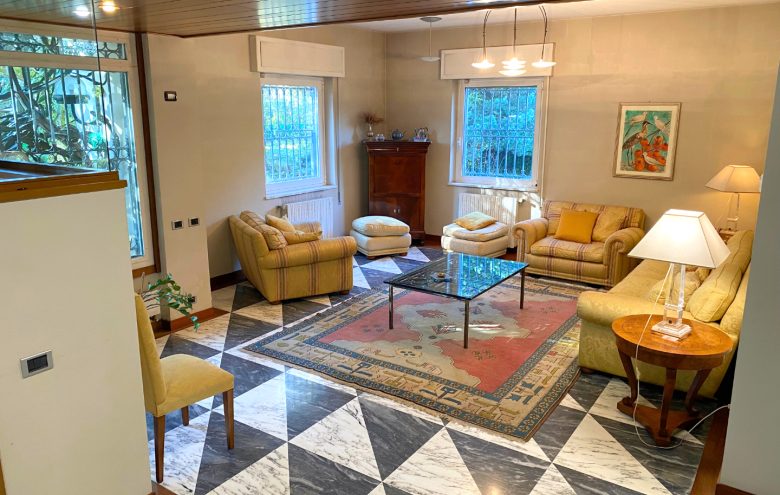 Villa singola in vendita a Massa