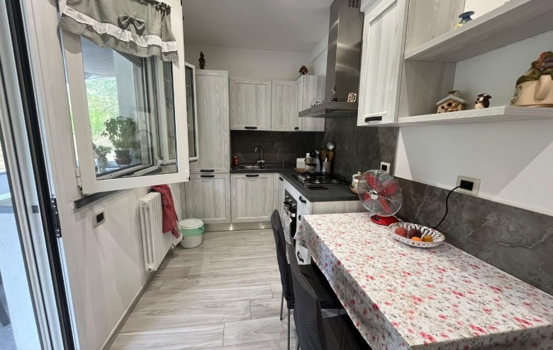 Villa singola in vendita a Massa