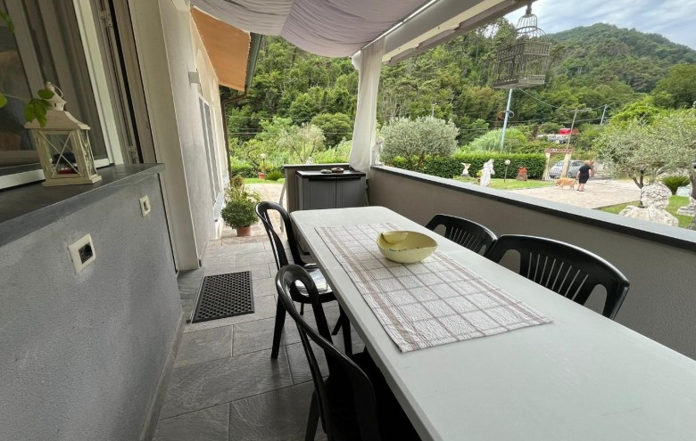 Villa singola in vendita a Massa