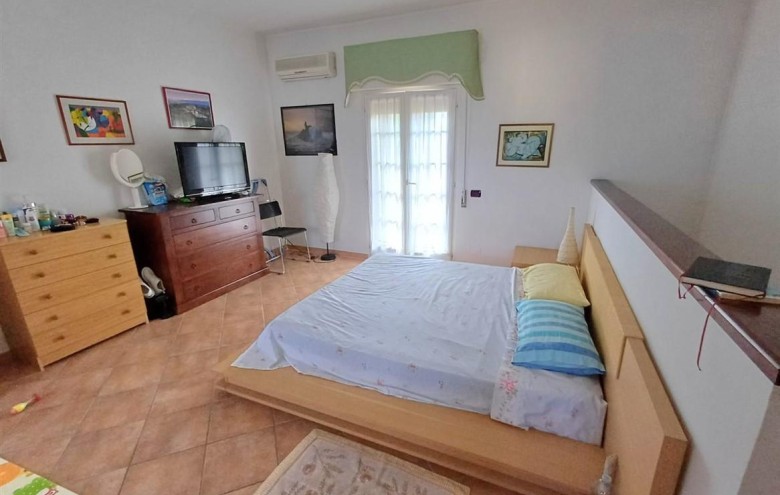 Villetta a schiera in vendita a Massa