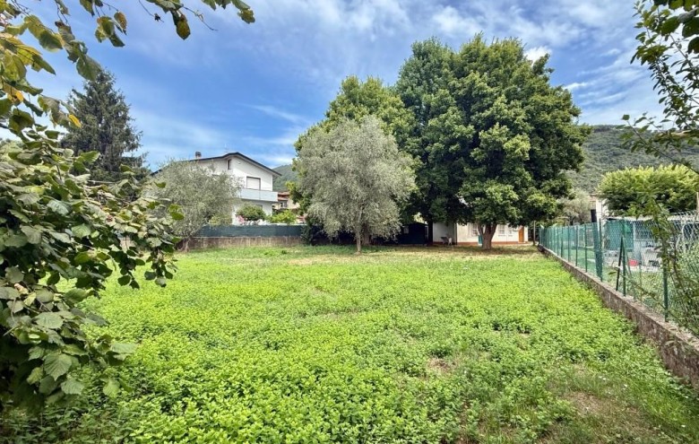 Villa singola in vendita a Massa