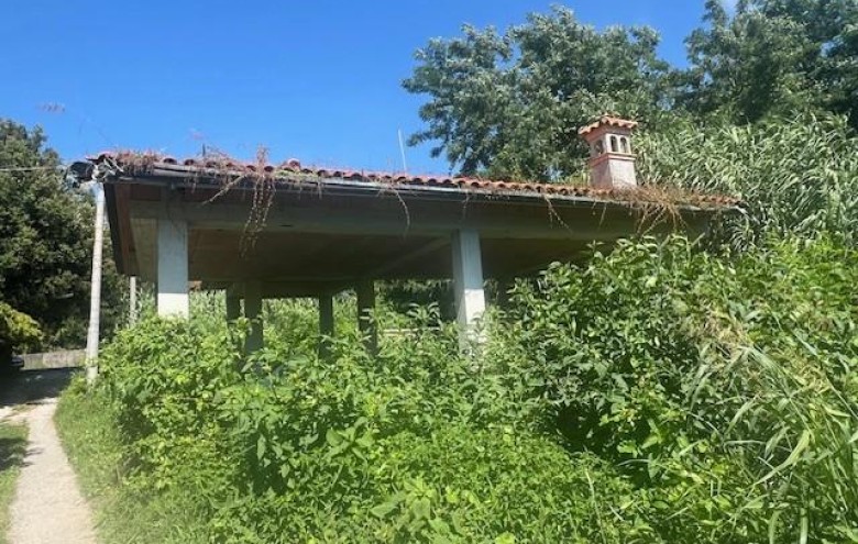 Villa singola in vendita a Massa