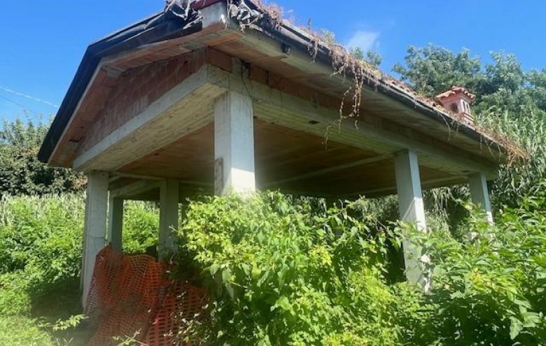 Villa singola in vendita a Massa