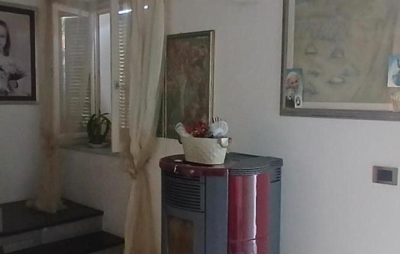 Terratetto in vendita a Massa