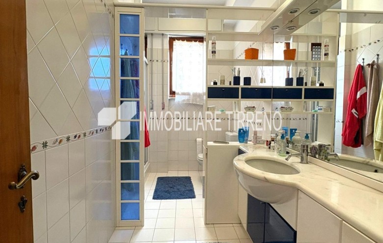 Appartamento in vendita a Massa