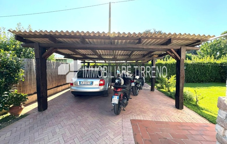 Villa singola in vendita a Massa