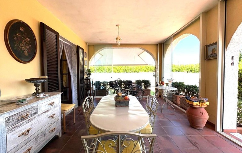 Villa singola in vendita a Massa