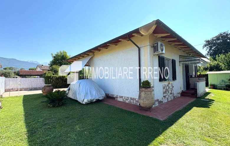 Villa singola in vendita a Massa