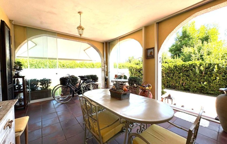 Villa singola in vendita a Massa