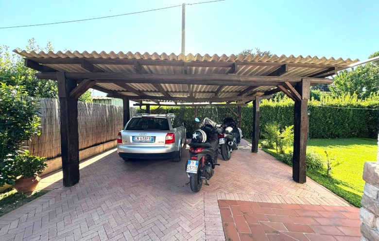 Villa singola in vendita a Massa