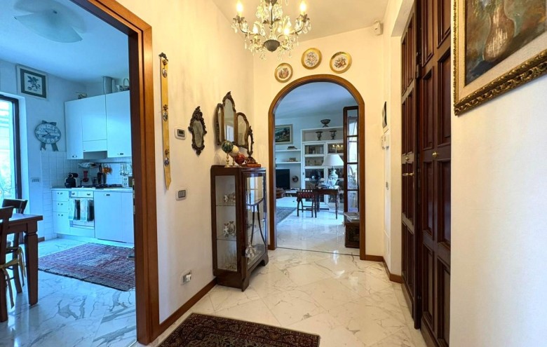 Villa singola in vendita a Massa