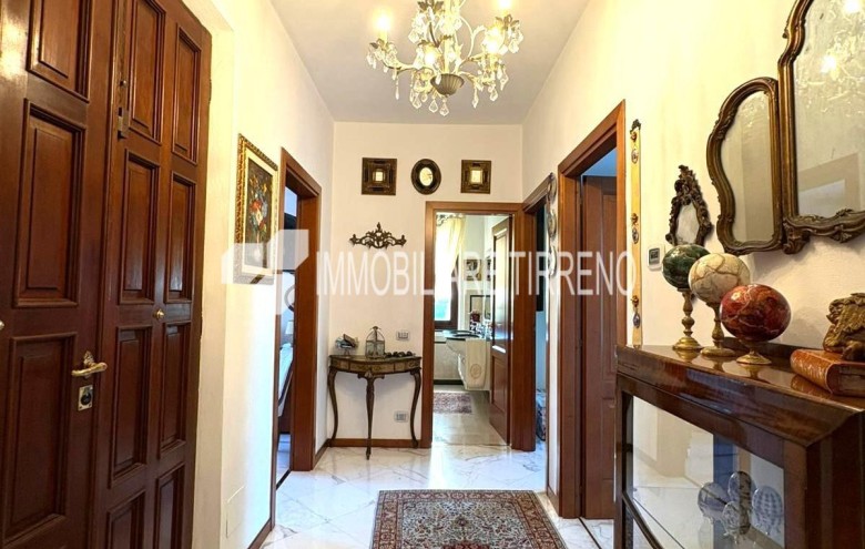 Villa singola in vendita a Massa