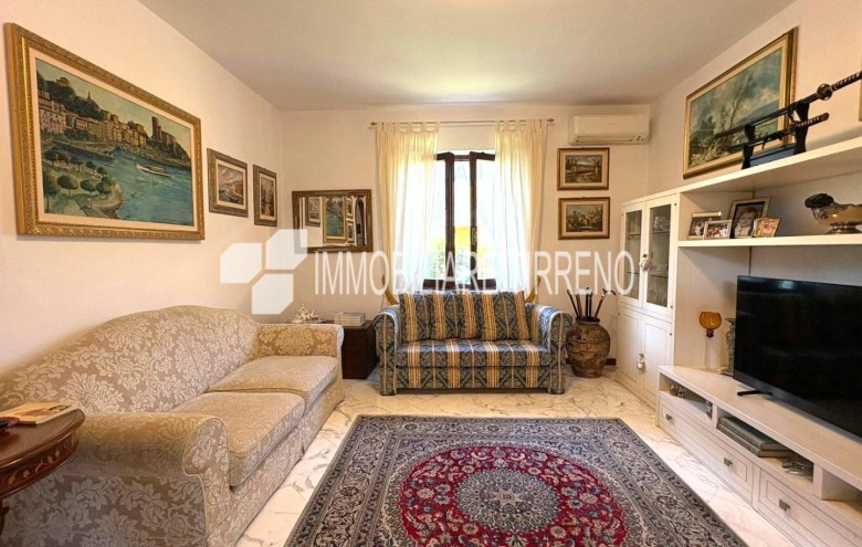 Villa singola in vendita a Massa