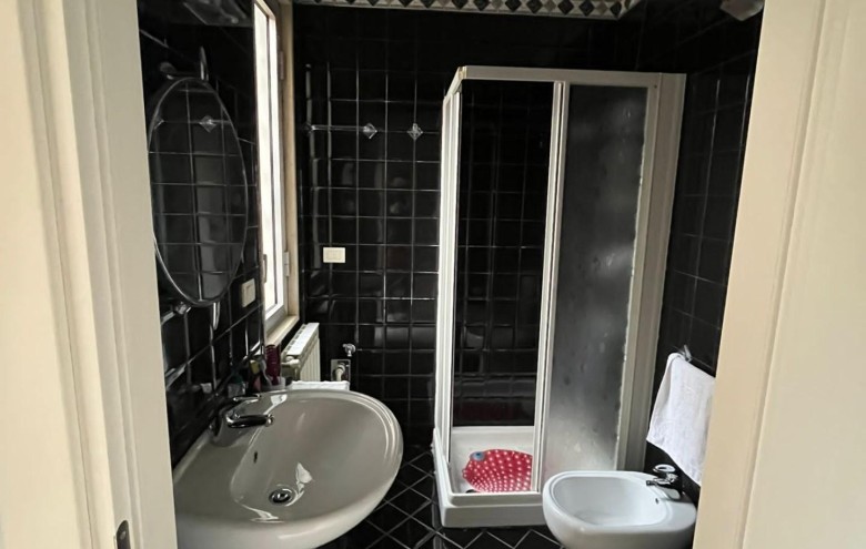 Porzione di casa in vendita a Viareggio