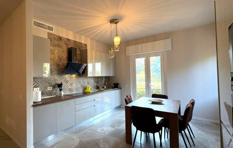 Appartamento in vendita a Massa