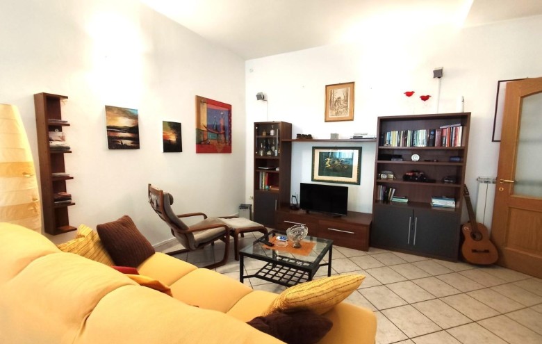 Appartamento in vendita a Massa