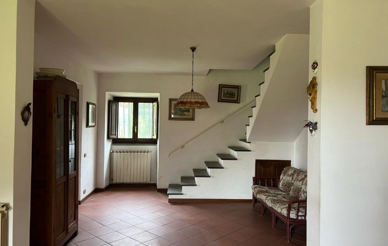 Bifamiliare in vendita a Montignoso