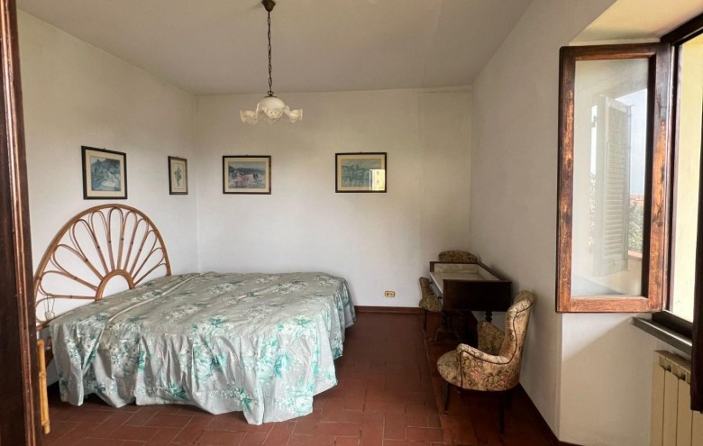 Bifamiliare in vendita a Montignoso