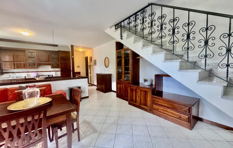 Villetta a schiera in vendita a Massa