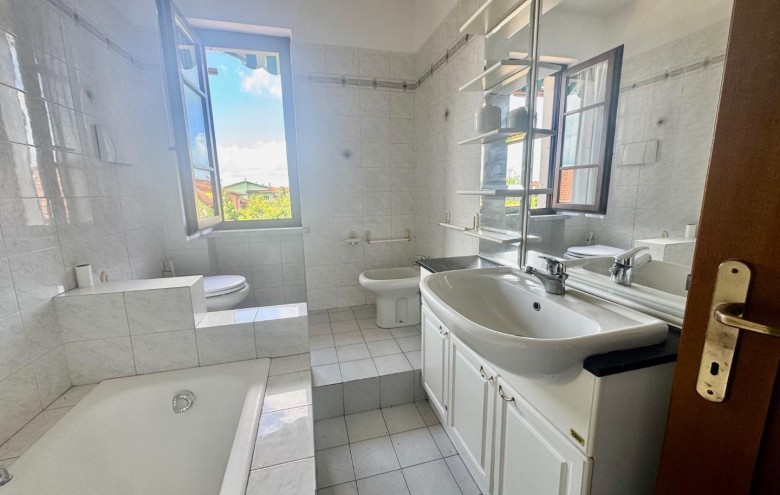 Villetta a schiera in vendita a Massa