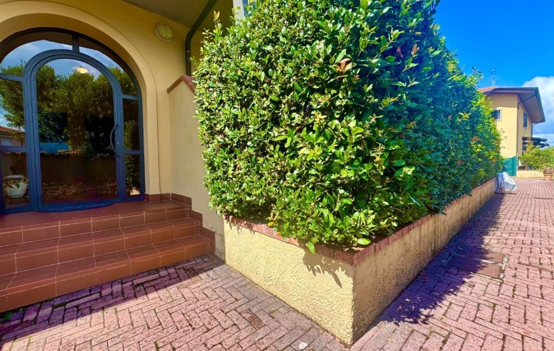 Villetta a schiera in vendita a Massa