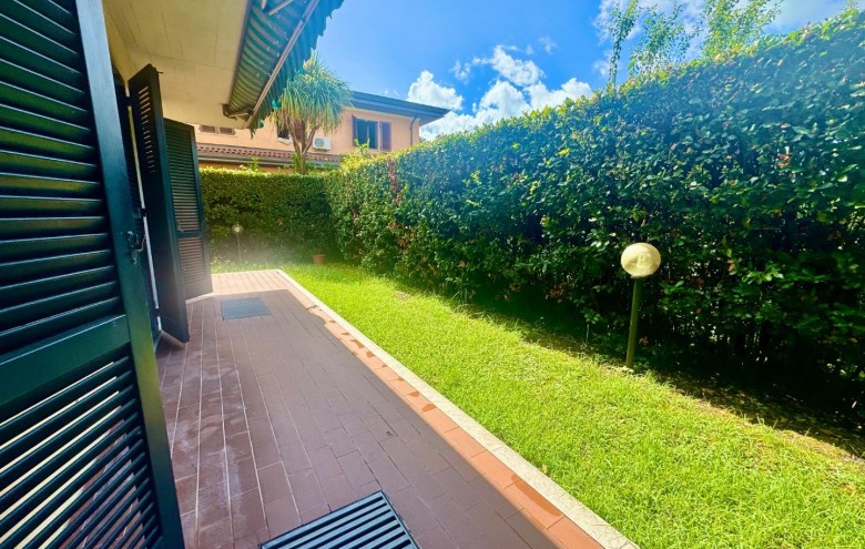 Villetta a schiera in vendita a Massa