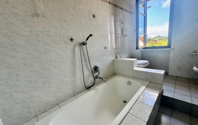 Villetta a schiera in vendita a Massa