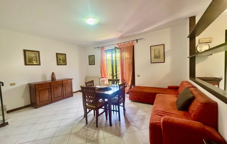 Villetta a schiera in vendita a Massa