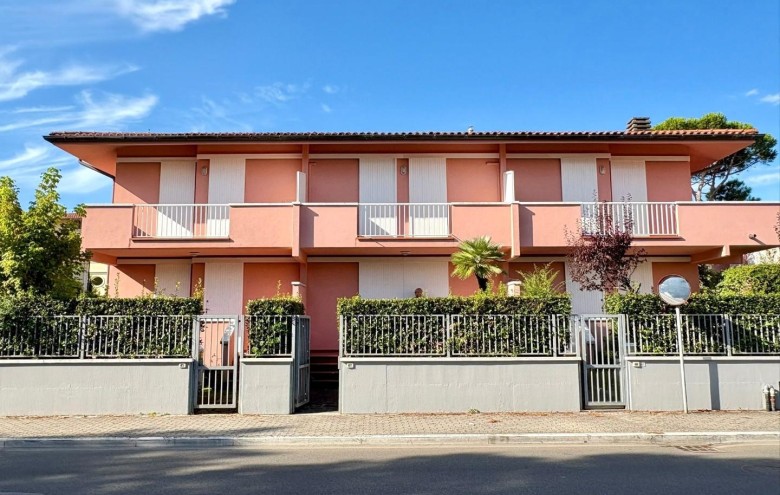 Villetta a schiera in vendita a Massa