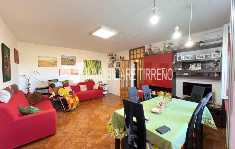 Appartamento in vendita a Massa