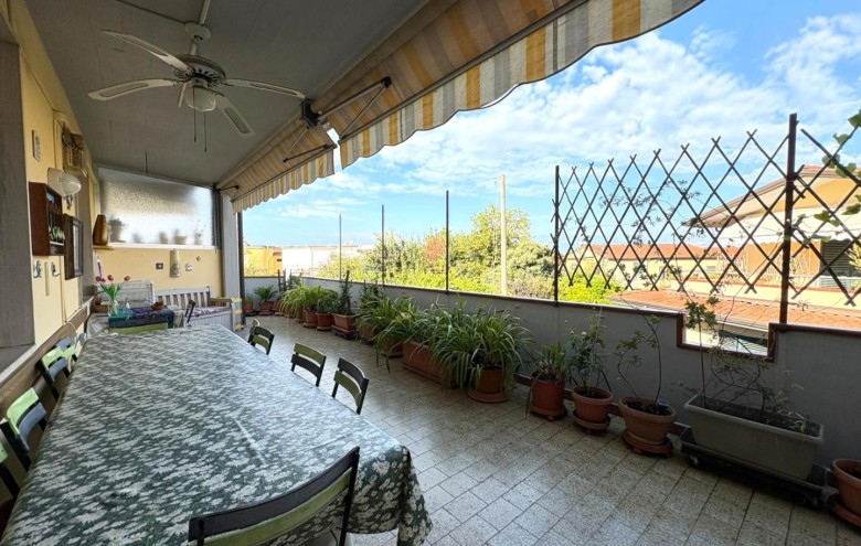 Appartamento in vendita a Massa