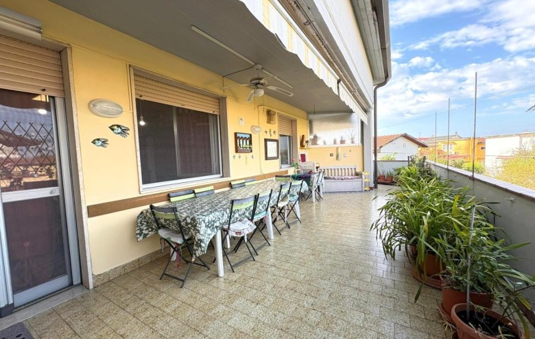 Appartamento in vendita a Massa