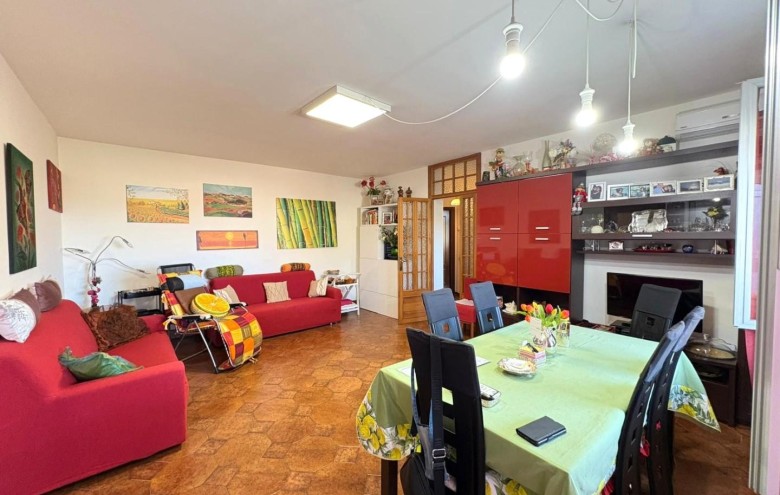 Appartamento in vendita a Massa