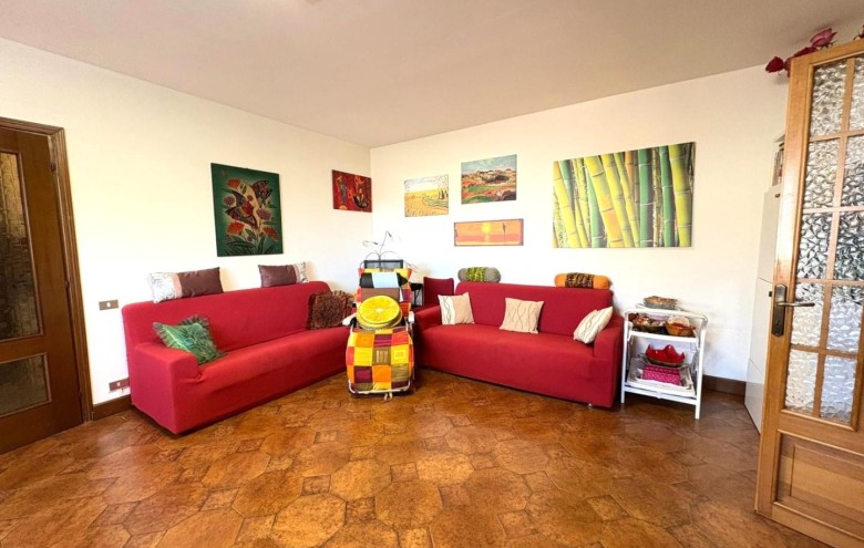 Appartamento in vendita a Massa