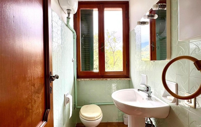 Bifamiliare in vendita a Massa