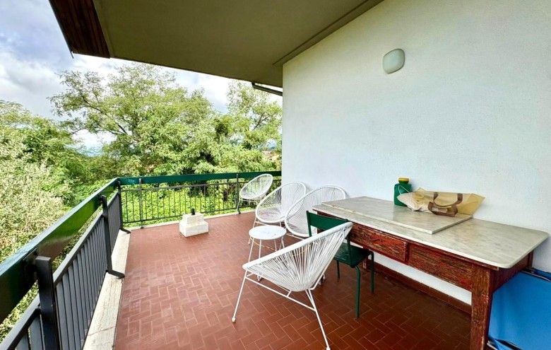 Bifamiliare in vendita a Massa