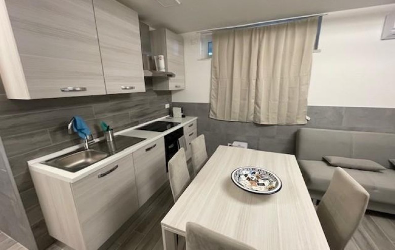 Seminterrato in vendita a Massa