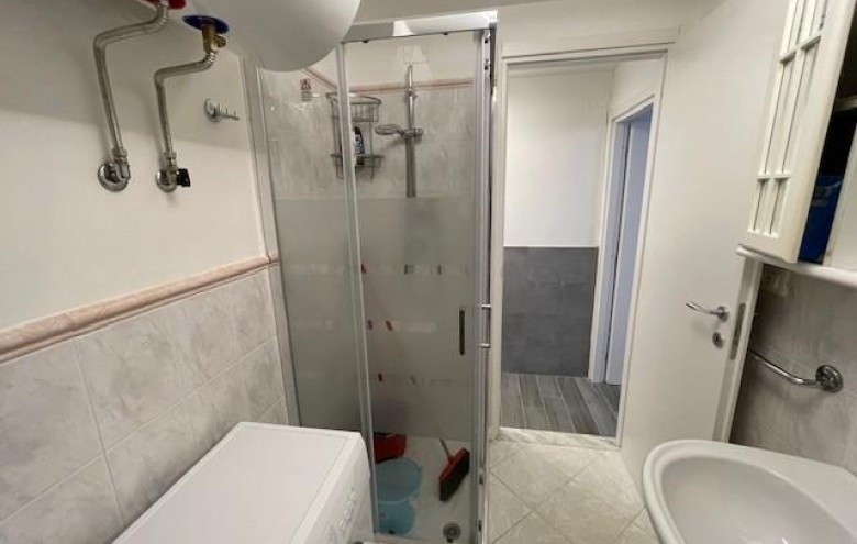 Seminterrato in vendita a Massa