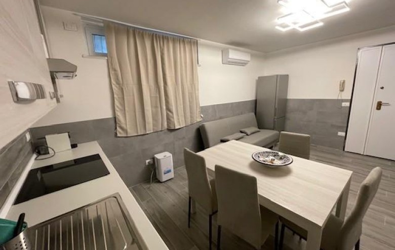 Seminterrato in vendita a Massa