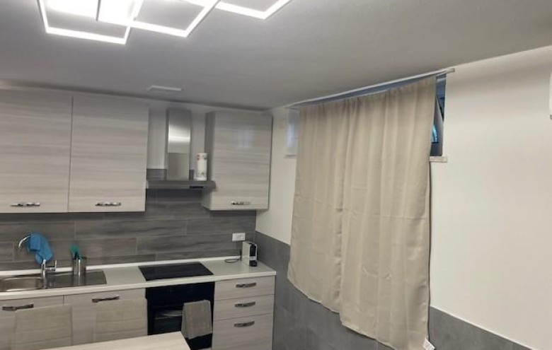 Seminterrato in vendita a Massa